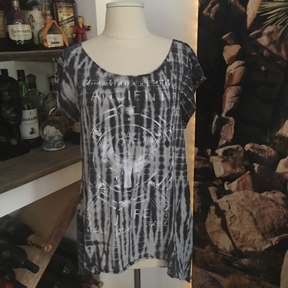 Egyptian design High Low Top
